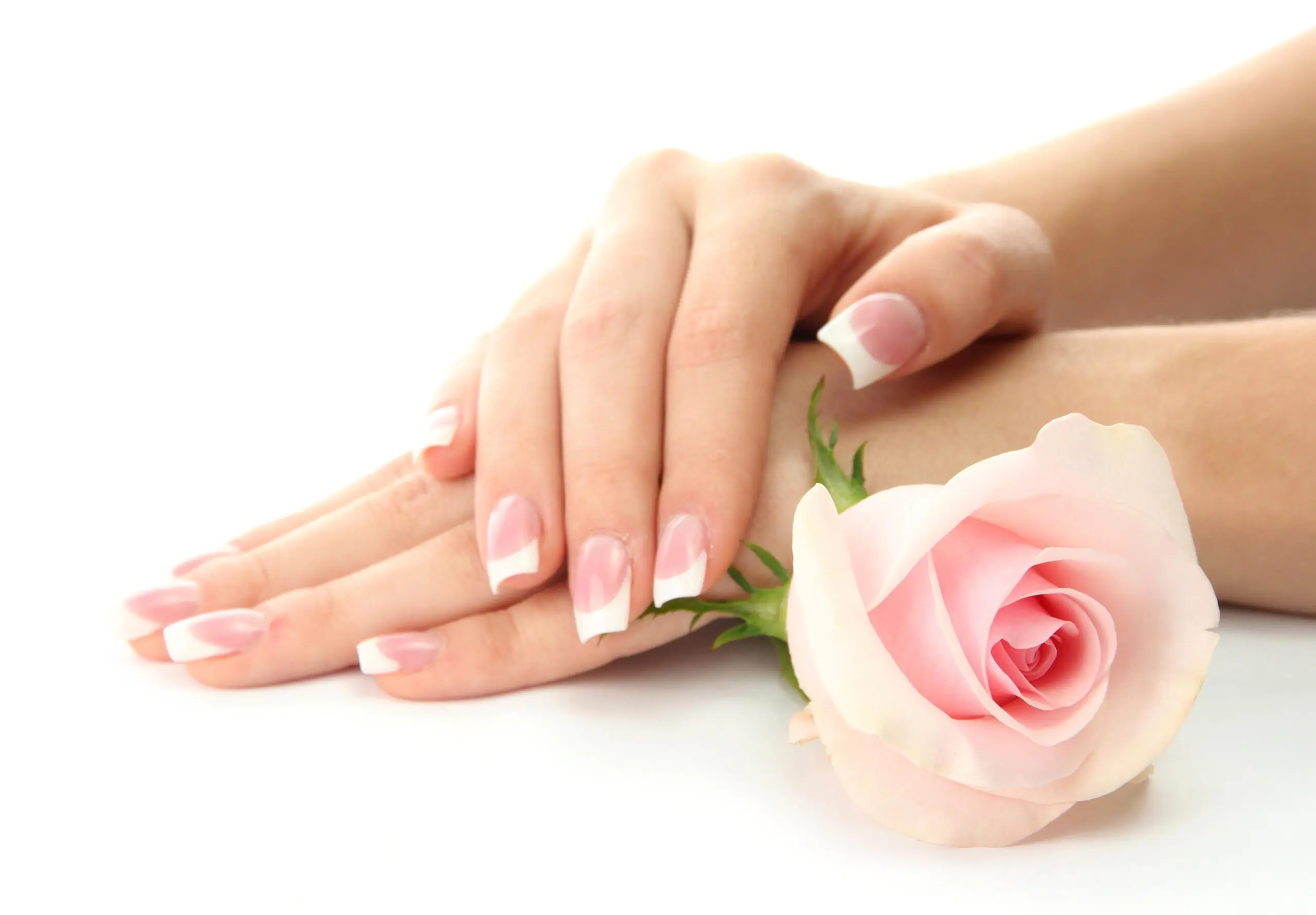 kelly nails manicure